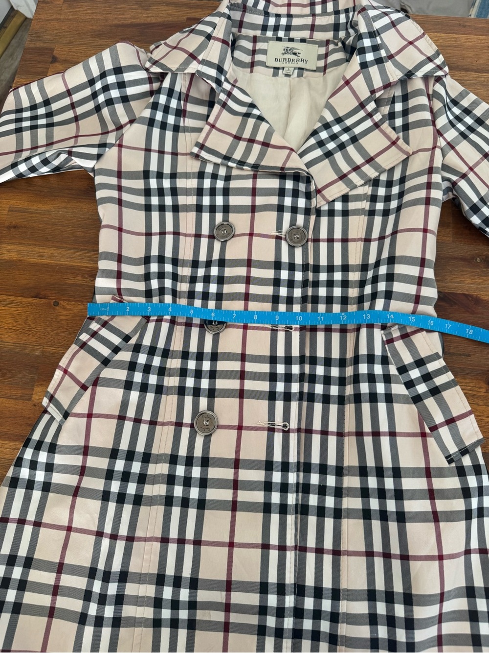 Burberry London Girls Nova Check Plaid Double-Breasted Trench Coat - Picture 16 of 16